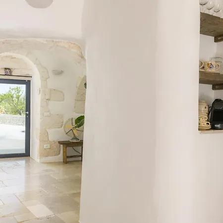 Trullo Vicino Al Mare オストゥーニ